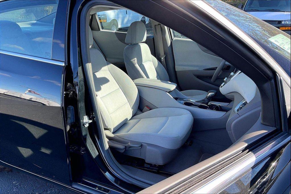 used 2022 Chevrolet Malibu car, priced at $16,000