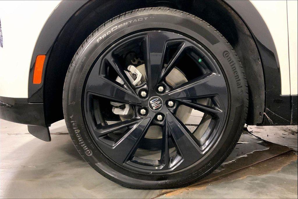 used 2025 Buick Envision car, priced at $28,900