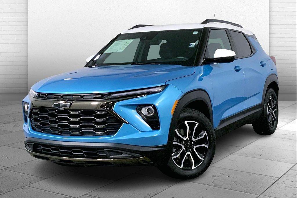 used 2025 Chevrolet TrailBlazer car, priced at $27,200