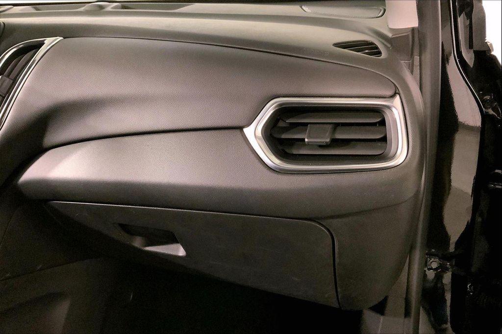 used 2022 Chevrolet Equinox car, priced at $19,300