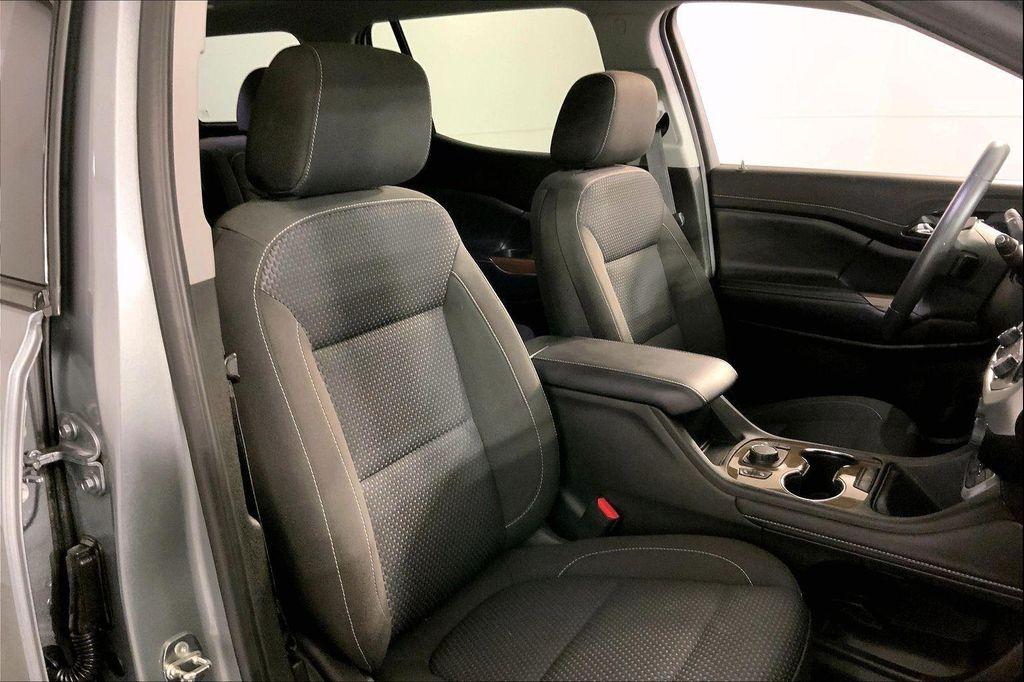 used 2023 GMC Acadia car, priced at $29,900