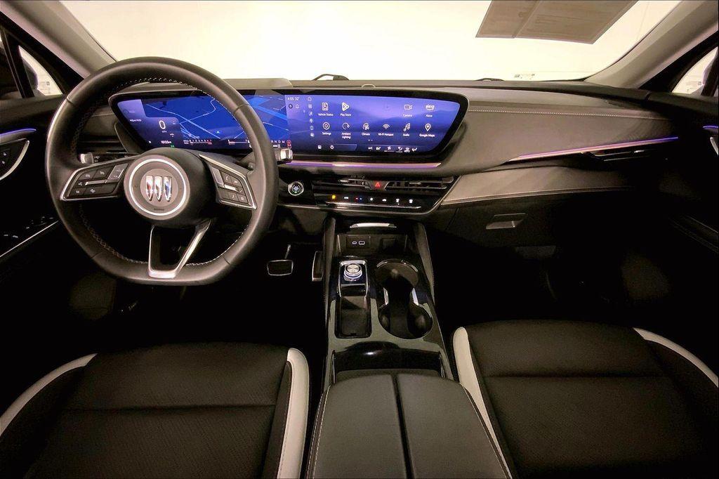 used 2025 Buick Envision car, priced at $29,900
