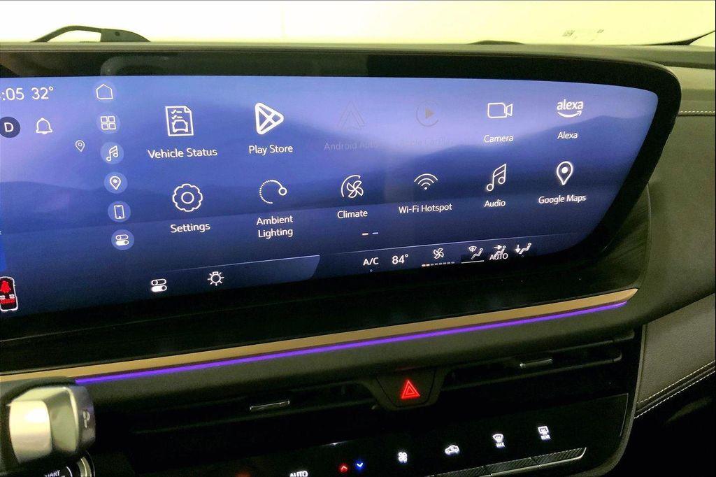 used 2025 Buick Envision car, priced at $29,900