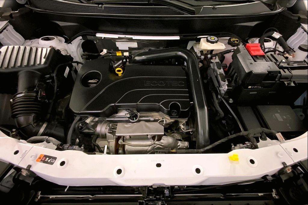 used 2025 Chevrolet Equinox car, priced at $30,300