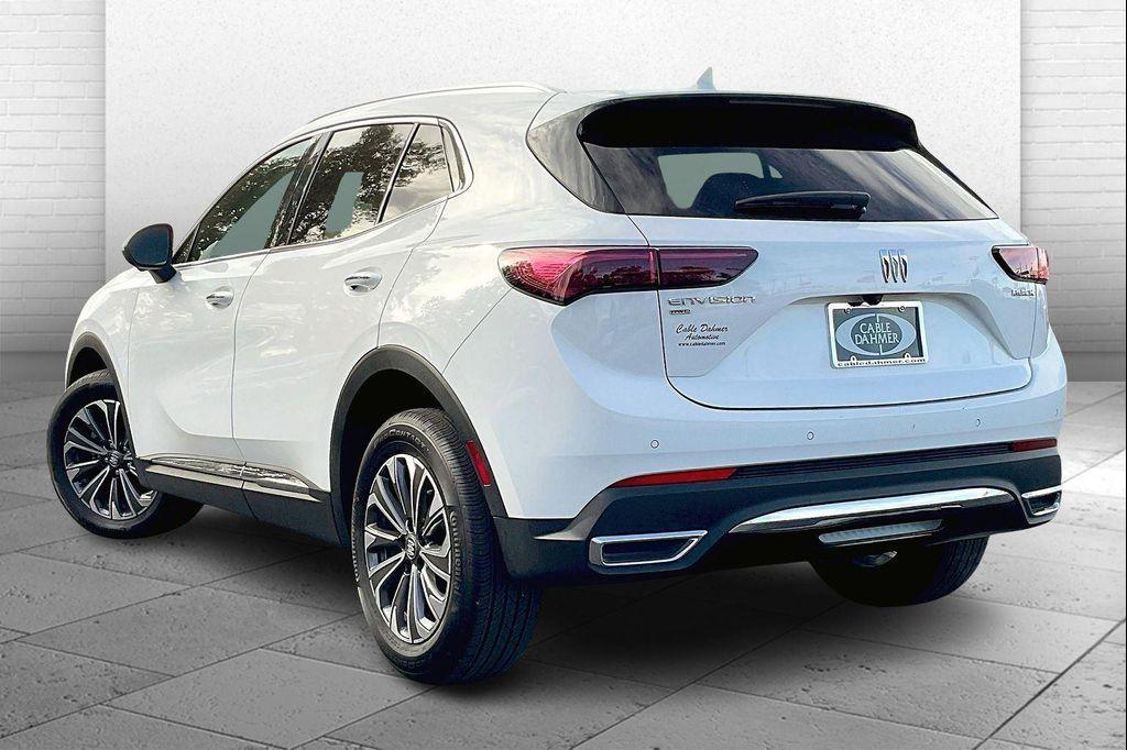 used 2025 Buick Envision car, priced at $26,900