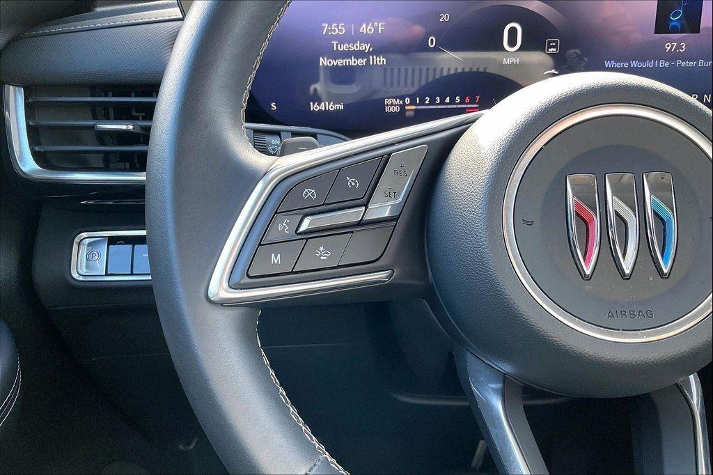 used 2025 Buick Envision car, priced at $26,900