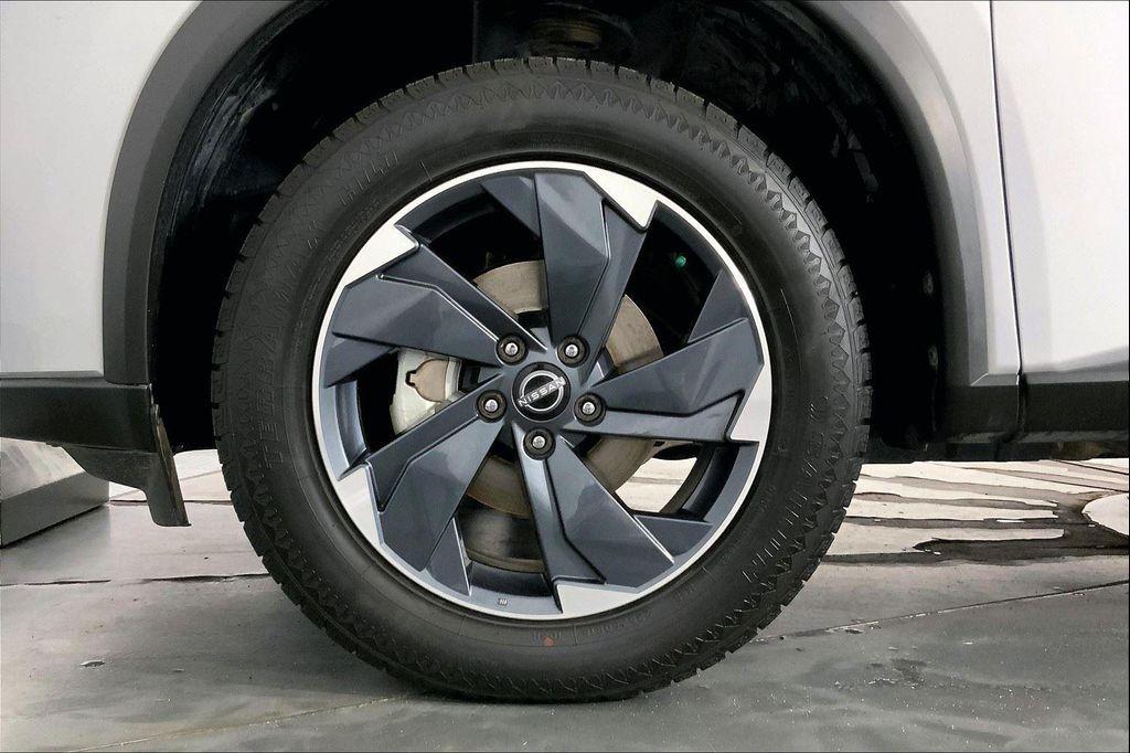 used 2024 Nissan Rogue car, priced at $24,900