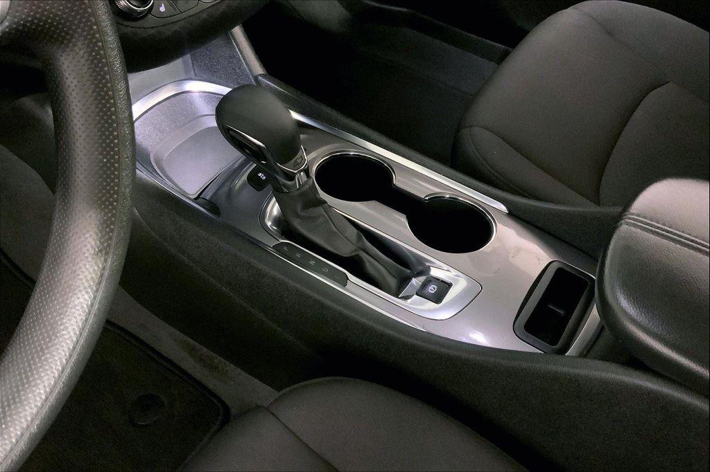 used 2024 Chevrolet Malibu car, priced at $17,900