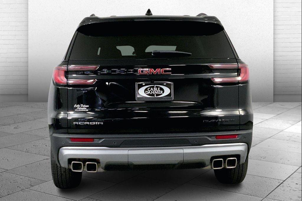 used 2025 GMC Acadia car, priced at $31,900