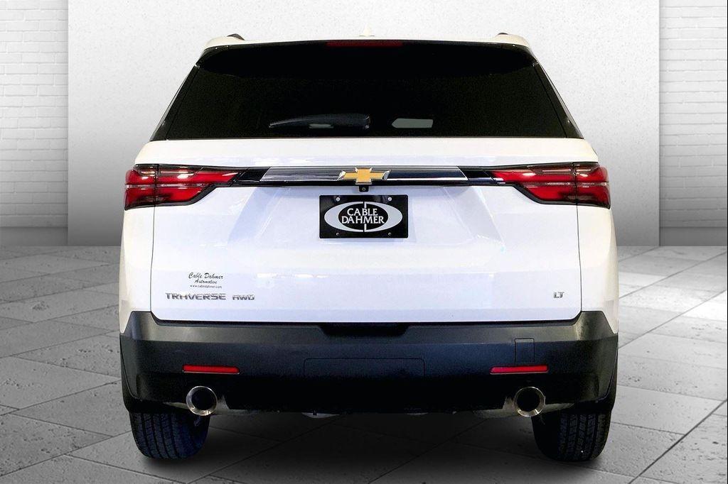 used 2023 Chevrolet Traverse car, priced at $31,300