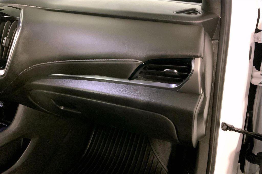used 2023 Chevrolet Traverse car, priced at $31,300