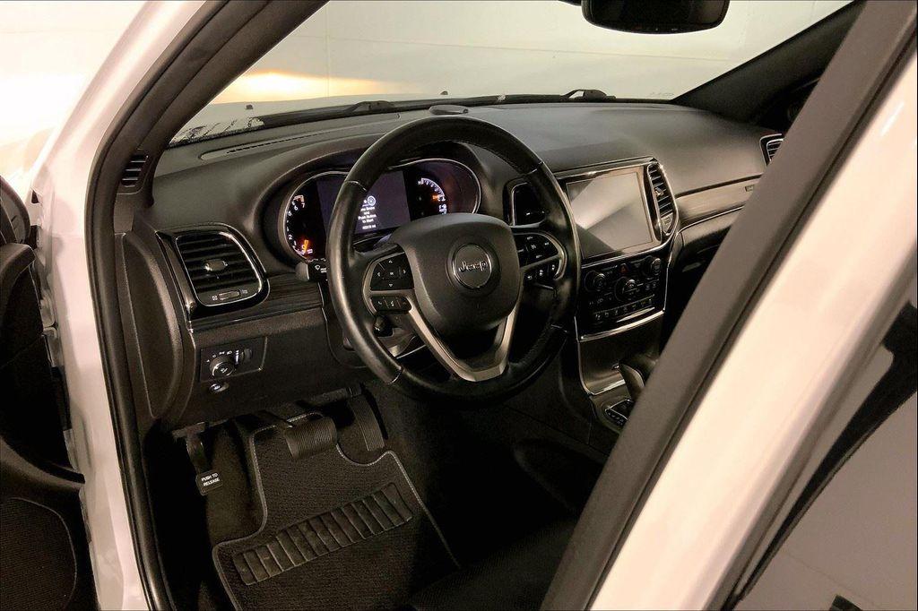 used 2021 Jeep Grand Cherokee car, priced at $29,900