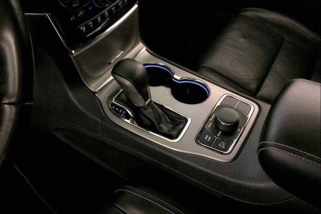 used 2021 Jeep Grand Cherokee car, priced at $29,900