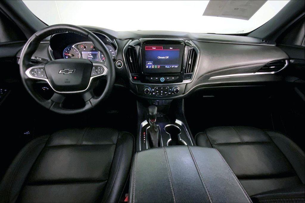 used 2023 Chevrolet Traverse car, priced at $34,000