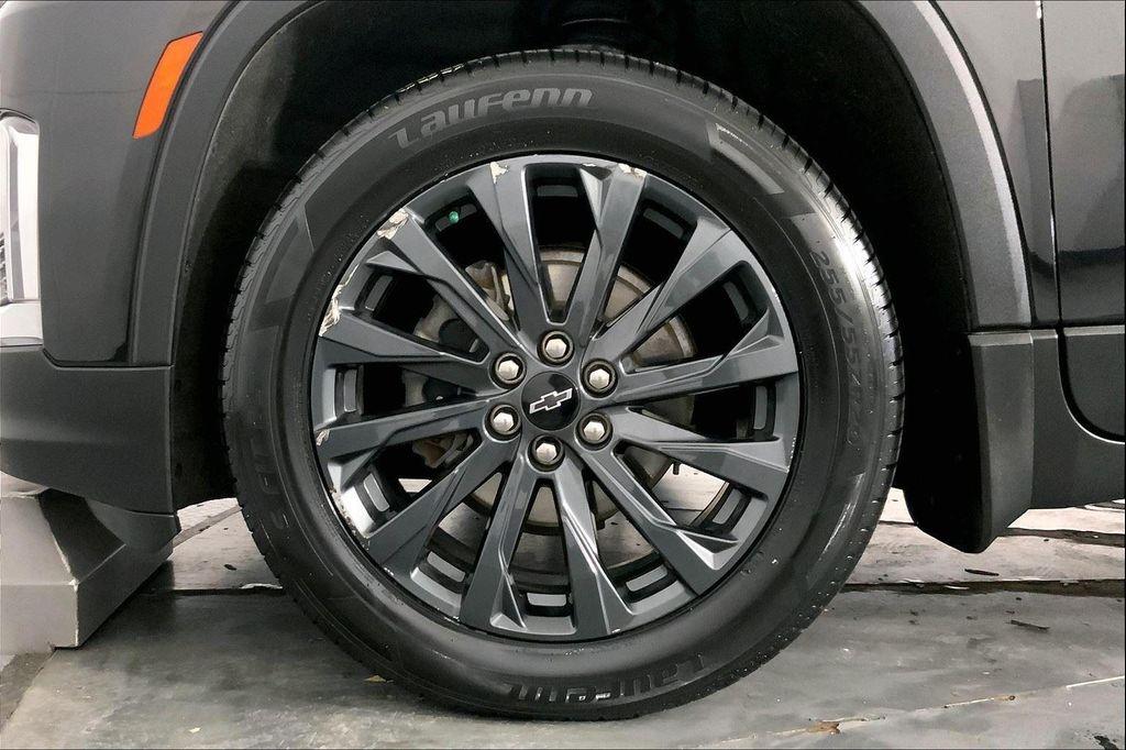 used 2023 Chevrolet Traverse car, priced at $34,000