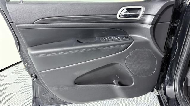 used 2021 Jeep Grand Cherokee car, priced at $28,999