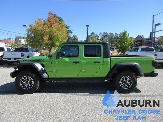new 2025 Jeep Gladiator car, priced at $53,305