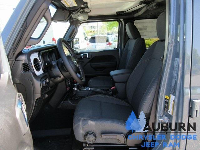 new 2025 Jeep Gladiator car, priced at $44,485