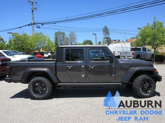 new 2024 Jeep Gladiator car, priced at $51,580