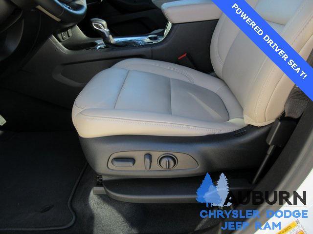 used 2023 Chevrolet Traverse car, priced at $35,995