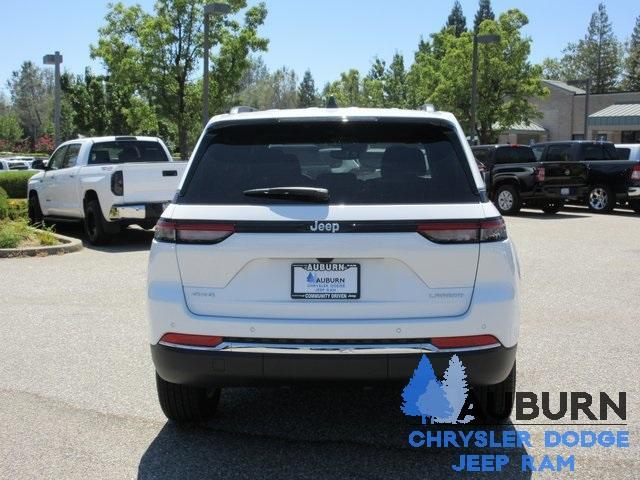 new 2024 Jeep Grand Cherokee car, priced at $45,370