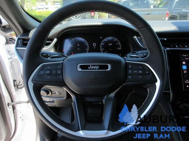 new 2024 Jeep Grand Cherokee car, priced at $45,370