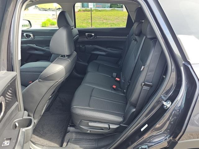 new 2025 Kia Sorento car, priced at $37,090