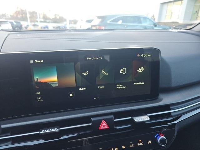 new 2026 Kia Sportage Hybrid car, priced at $35,333