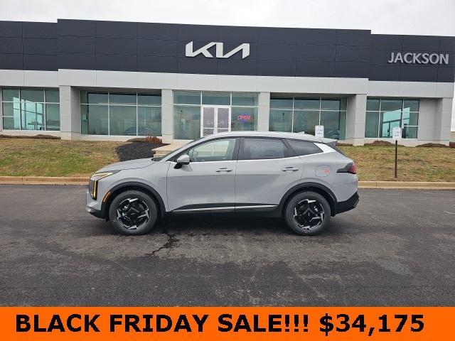 new 2026 Kia Sportage Hybrid car, priced at $34,175