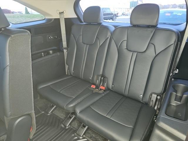 new 2026 Kia Sorento Hybrid car, priced at $40,041