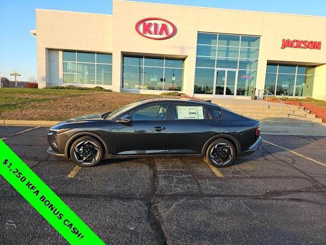 new 2025 Kia K4 car, priced at $25,145