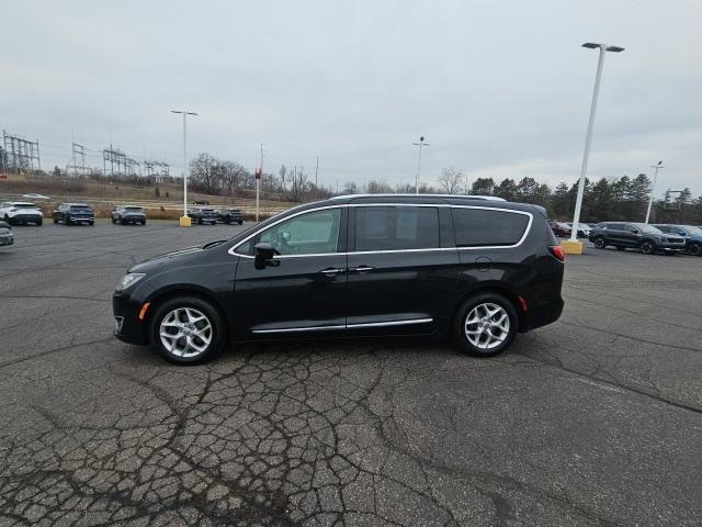 used 2018 Chrysler Pacifica car, priced at $14,371