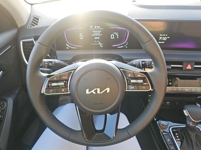 new 2025 Kia Seltos car, priced at $27,585