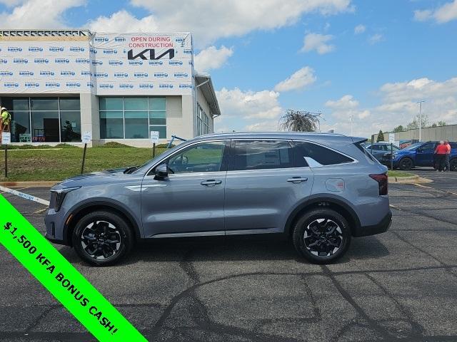 new 2025 Kia Sorento car, priced at $37,090