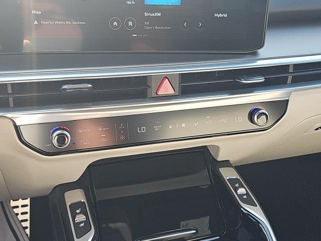 new 2025 Kia Sorento Hybrid car, priced at $46,085