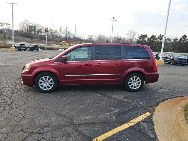 used 2014 Chrysler Town & Country car, priced at $6,925