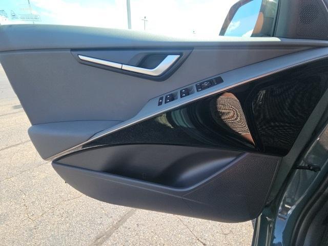 new 2025 Kia Niro car, priced at $29,915