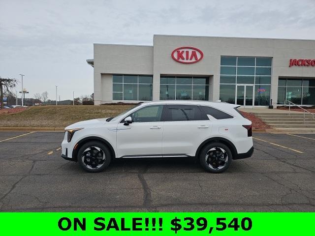 new 2025 Kia Sorento Hybrid car, priced at $39,540