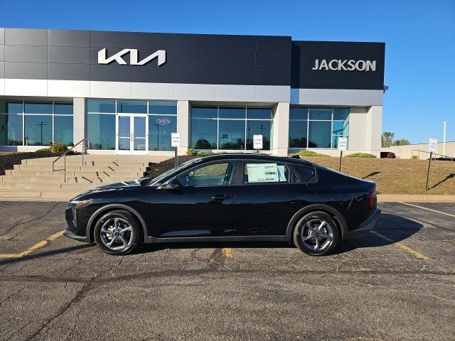 new 2025 Kia K4 car, priced at $23,685