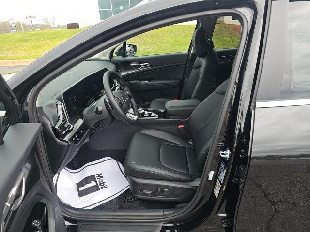 new 2025 Kia Sportage Hybrid car, priced at $33,820