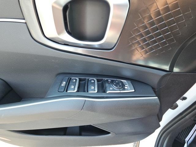 new 2025 Kia Sorento car, priced at $35,921