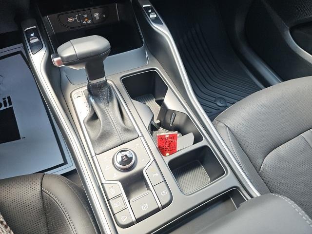 new 2025 Kia Sorento car, priced at $35,921