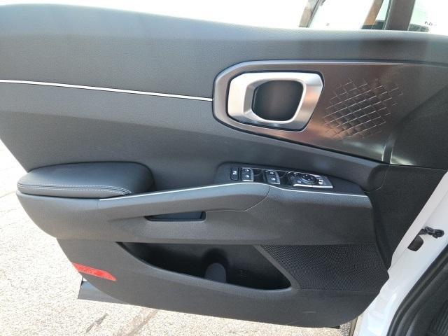 new 2025 Kia Sorento car, priced at $35,921
