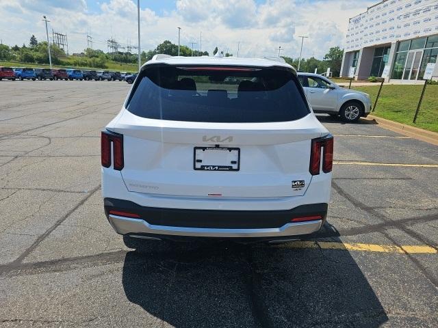 new 2025 Kia Sorento car, priced at $35,921