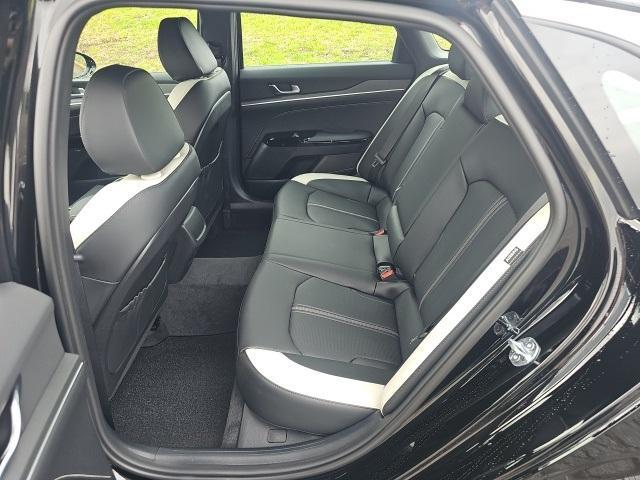 new 2025 Kia K5 car, priced at $32,555
