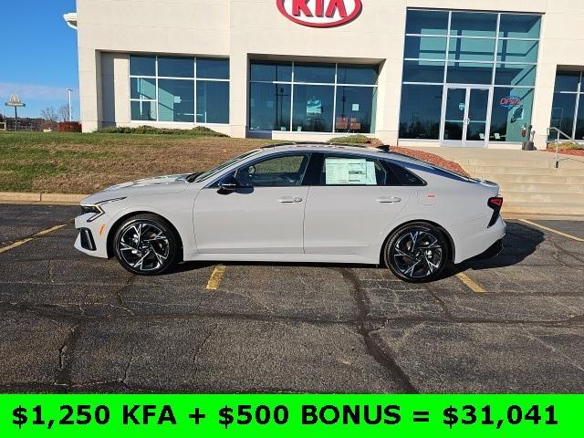 new 2025 Kia K5 car, priced at $32,291