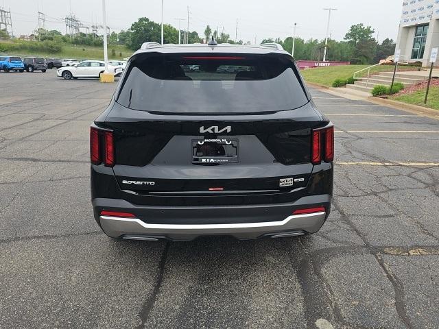 new 2025 Kia Sorento car, priced at $37,120