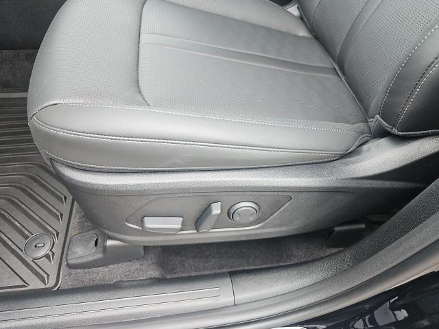 new 2025 Kia Sorento car, priced at $37,120