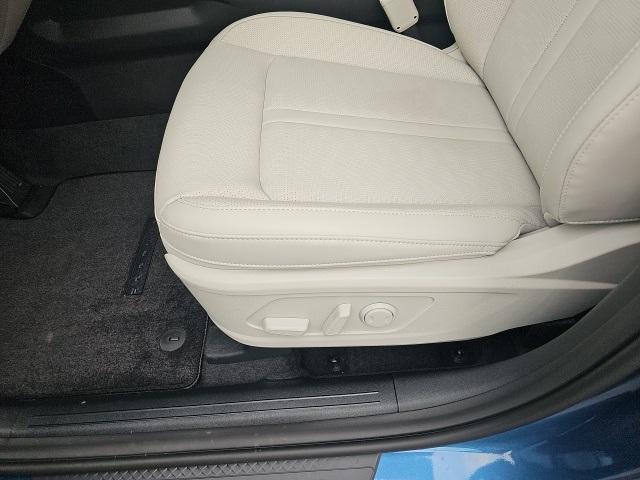 new 2026 Kia Sorento Hybrid car, priced at $40,516