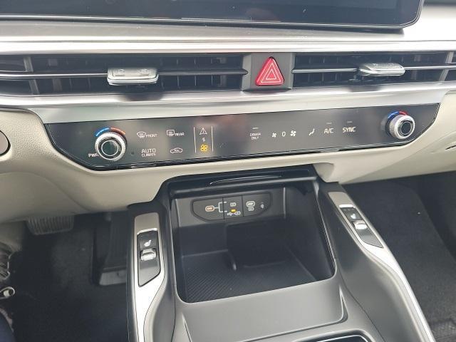 new 2026 Kia Sorento Hybrid car, priced at $40,516